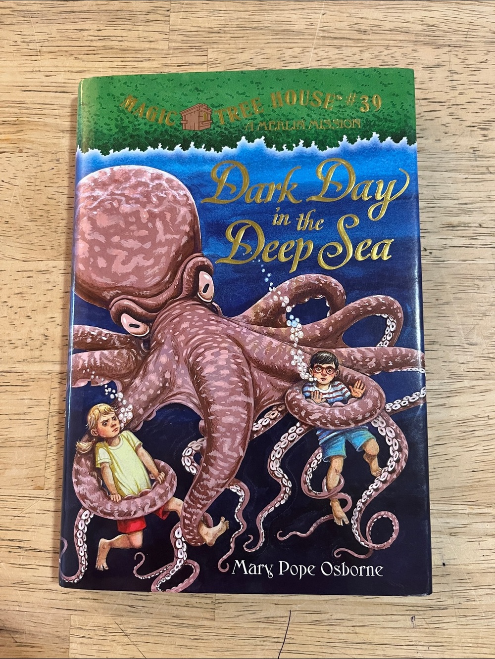 Dark Day in the Deep Sea Mary Pope Osborne Magic Tree House